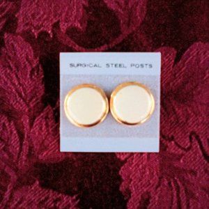 NWT- Gold and Cream Stud Earrings